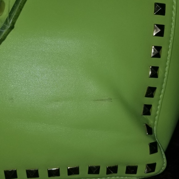 NWT $148 BCBG Paris Faux Leather Studded Tote - Picture 5 of 8